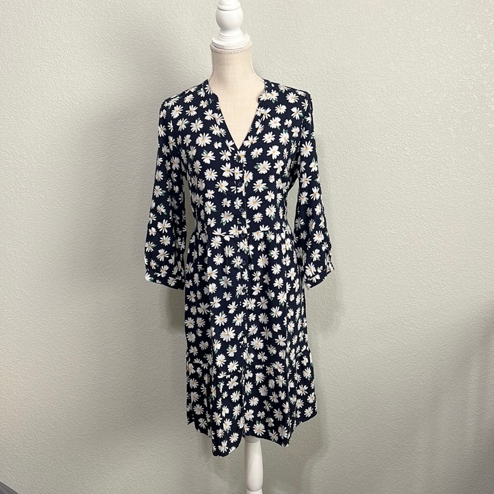 Old Navy Button Tiered Daisy Mid Length Dress Navy Blue Yellow White